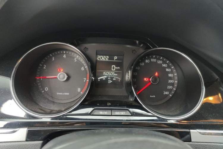Used Volkswagen Bora 2013 1.6L Automatic Comfort Model Instrument Cluster