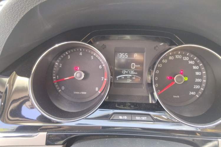 Used Volkswagen Bora 2013 1.4T Automatic Luxury Model Instrument Cluster