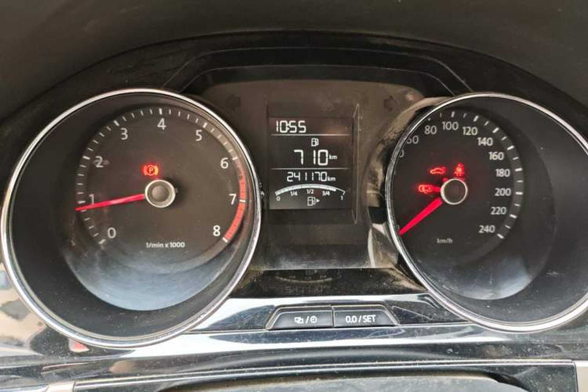 Used Volkswagen Bora 2013 1.6L Manual Comfort Model Instrument Cluster