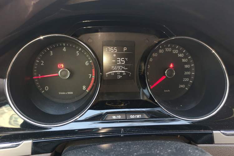 Used Volkswagen Bora 2013 1.6L Automatic Comfort Model Instrument Cluster