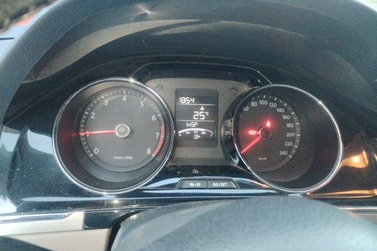 Used Volkswagen Bora 2013 1.6L Manual Comfort Model Instrument Cluster