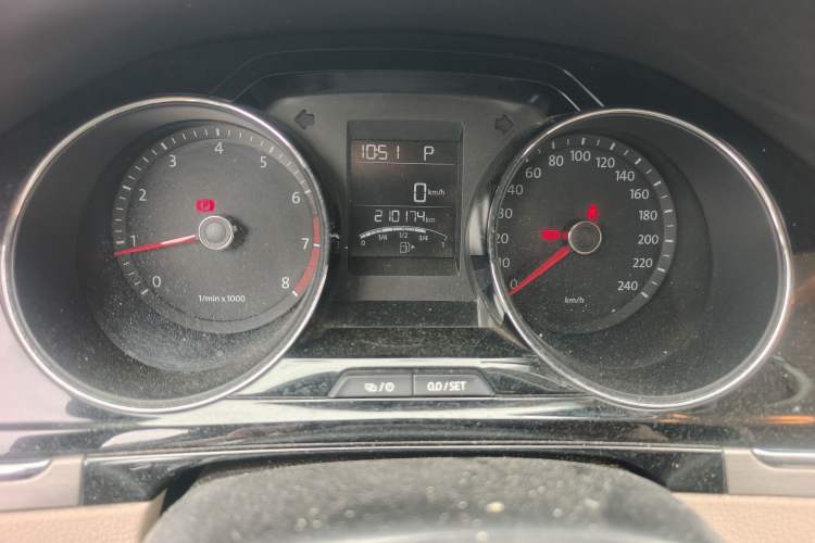 Used Volkswagen Bora 2013 1.6L Automatic Comfort Model Instrument Cluster