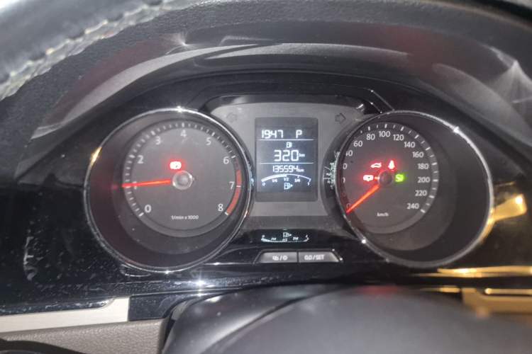 Used Volkswagen Bora 2013 1.6L Automatic Comfort Model Instrument Cluster