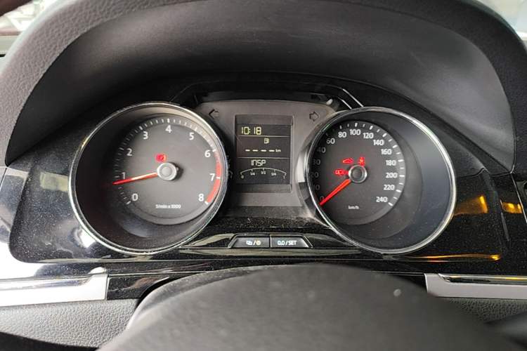Used Volkswagen Bora 2013 1.6L Manual Comfort Model Instrument Cluster