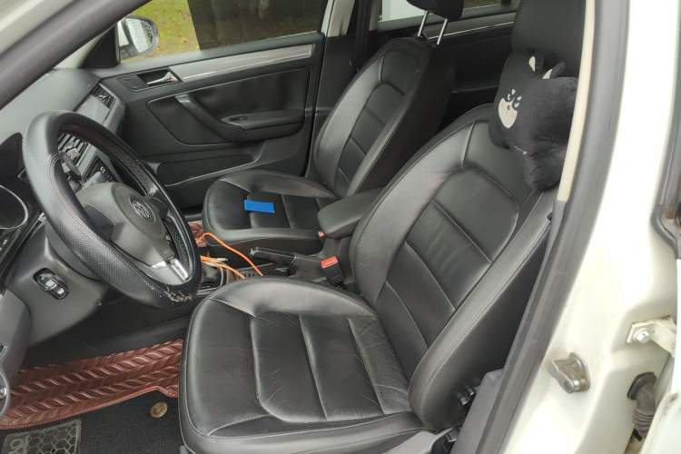 Used Volkswagen Bora 2013 1.6L Automatic Comfort Model Left Front Seat