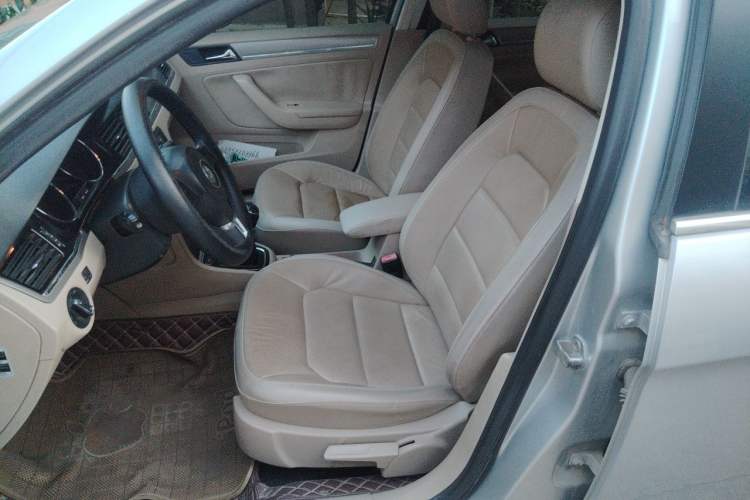 Used Volkswagen Bora 2013 1.6L Manual Comfort Model Left Front Seat