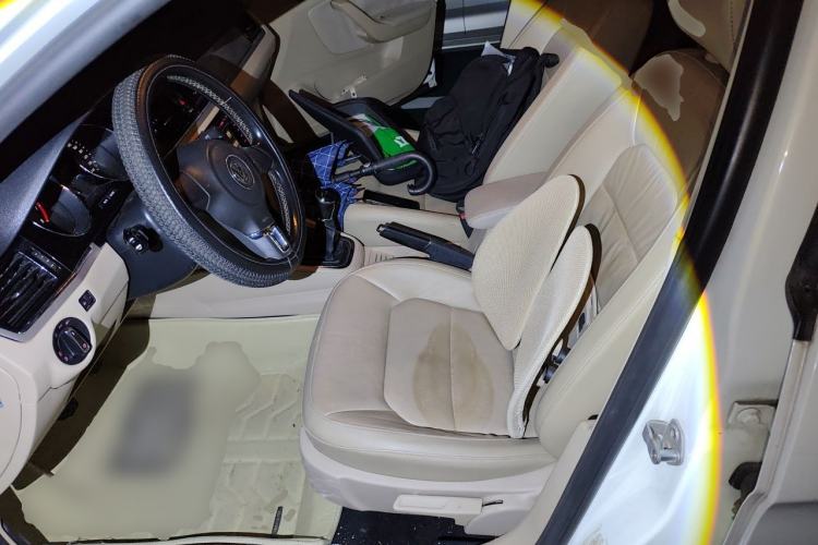 Used Volkswagen Bora 2013 1.6L Manual Comfort Model Left Front Seat