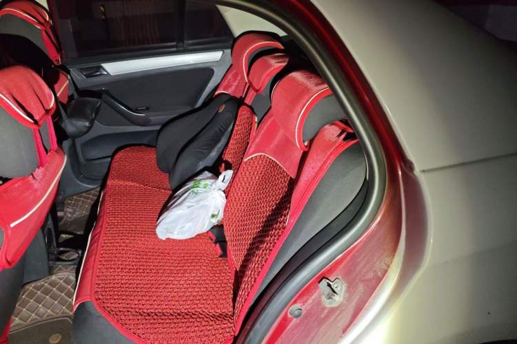 Used Volkswagen Bora 2013 1.6L Automatic Fashion Model Left Rear Seat