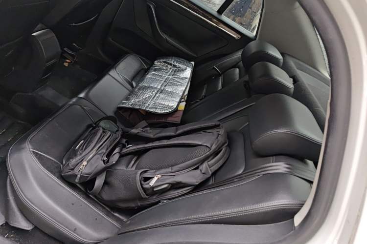 Used Volkswagen Bora 2013 1.6L Automatic Luxury Model Left Rear Seat