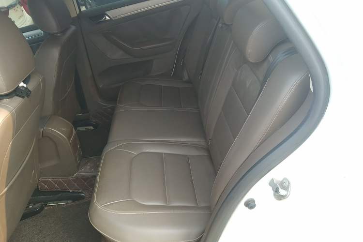 Used Volkswagen Bora 2013 1.6L Automatic Comfort Model Left Rear Seat