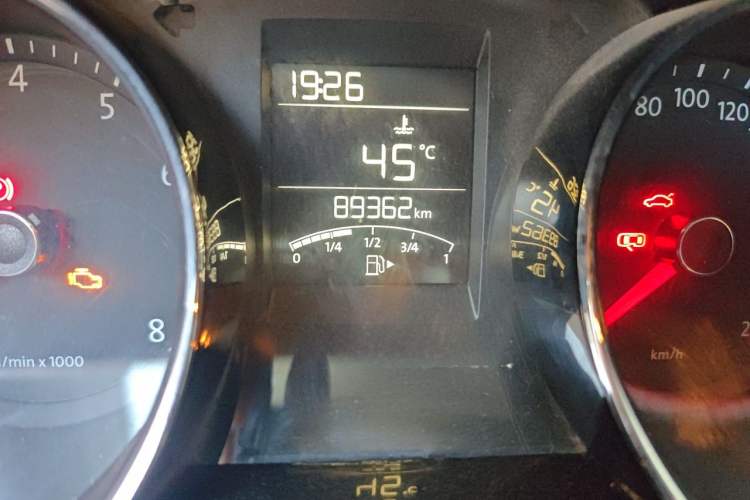 Used Volkswagen Bora 2013 1.6L Manual Comfort Model Odometer Close Up