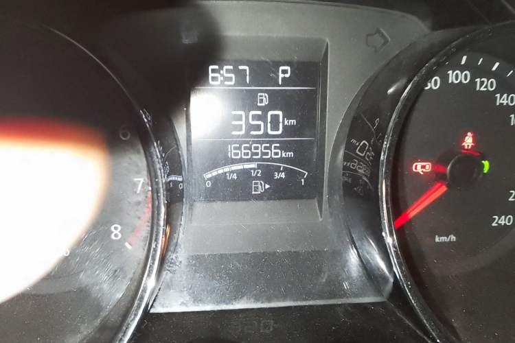 Used Volkswagen Bora 2013 1.6L Automatic Comfort Model Odometer Close Up