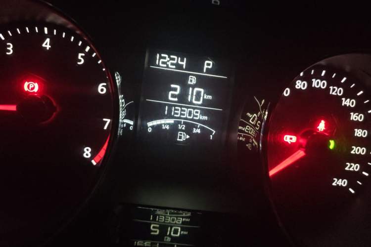 Used Volkswagen Bora 2013 1.6L Automatic Comfort Model Odometer Close Up