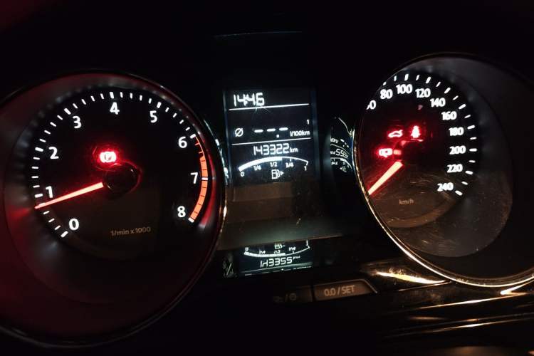 Used Volkswagen Bora 2013 1.6L Manual Comfort Model Odometer Close Up