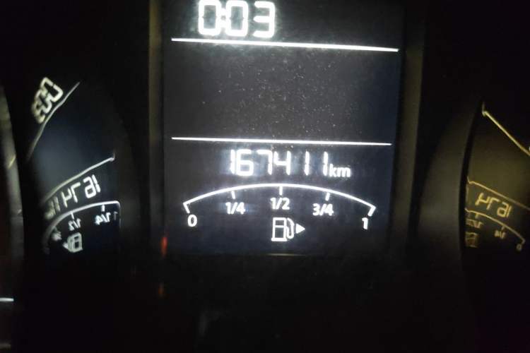 Used Volkswagen Bora 2013 1.6L Automatic Comfort Model Odometer Close Up