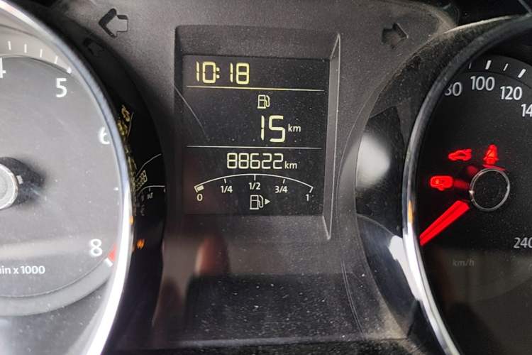 Used Volkswagen Bora 2013 1.6L Manual Comfort Model Odometer Close Up