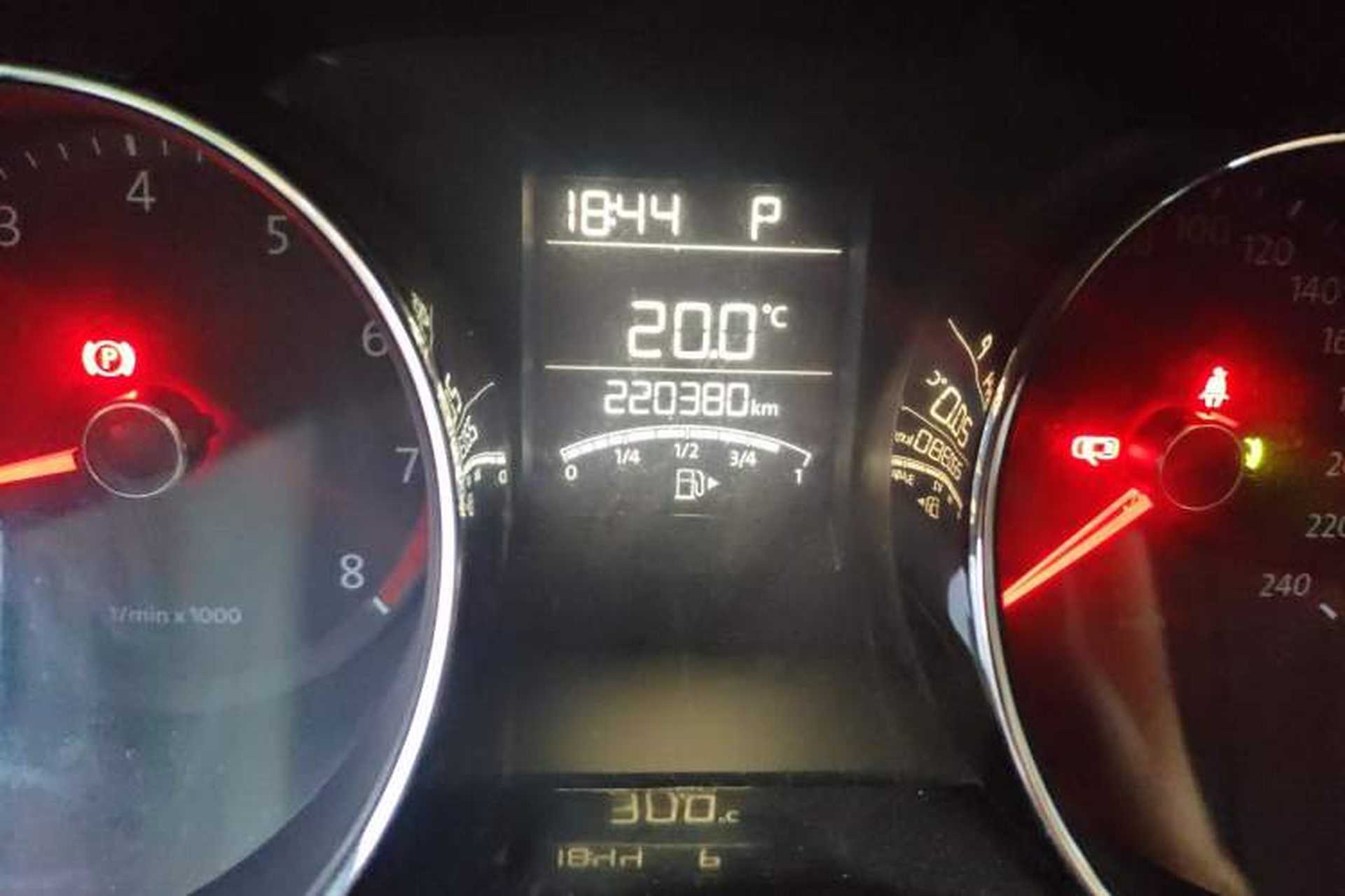 Used Volkswagen Bora 2013 1.6L Automatic Comfort Model Odometer Close Up