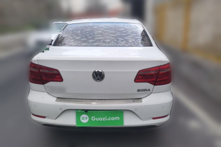 Used Volkswagen Bora 2013 1.6L Manual Fashion Edition Rear