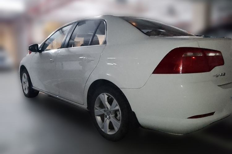 Used Volkswagen Bora 2013 1.6L Automatic Comfort Model Rear Left 45 Deg
