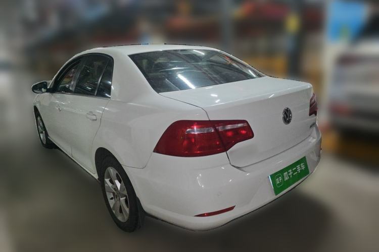 Used Volkswagen Bora 2013 1.6L Automatic Comfort Model Rear Left 45 Deg