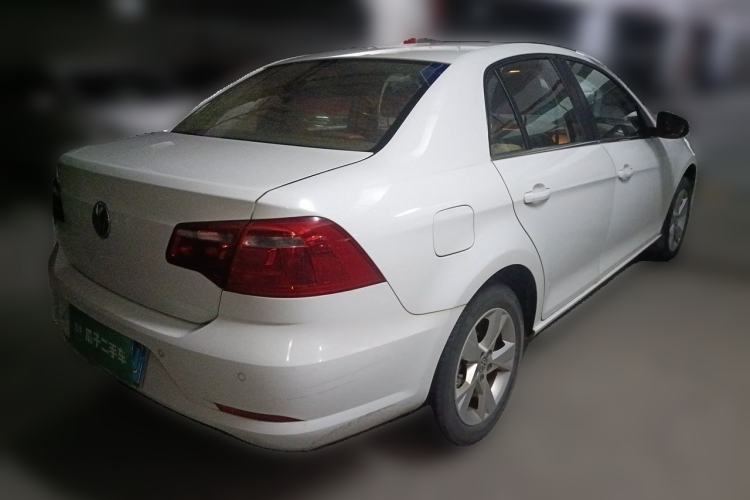 Used Volkswagen Bora 2013 1.6L Manual Comfort Model Rear Right 45 Deg