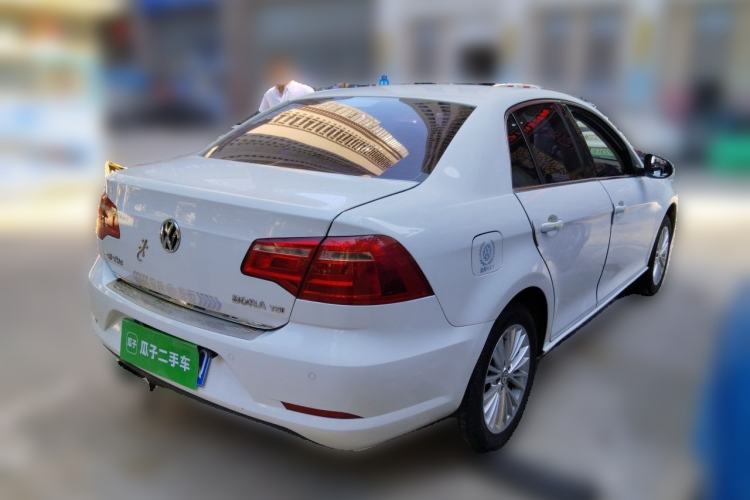 Used Volkswagen Bora 2013 1.4T Automatic Luxury Model Rear Right 45 Deg