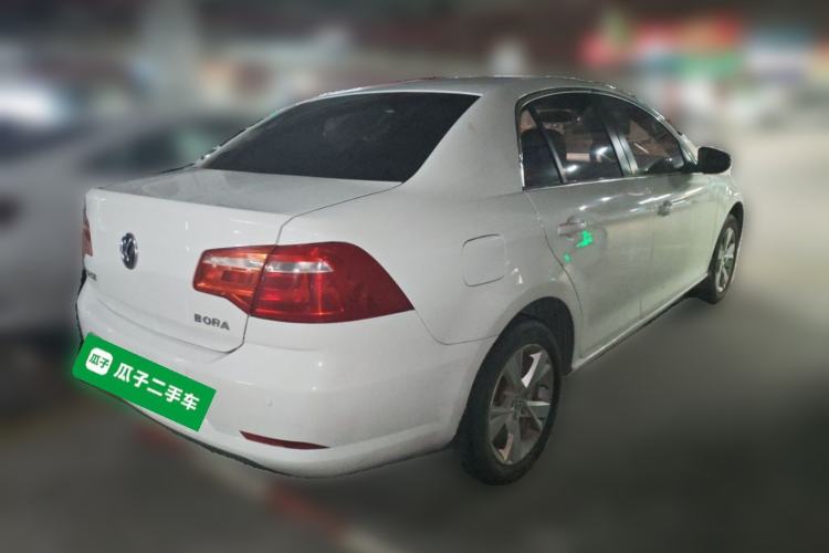 Used Volkswagen Bora 2013 1.6L Automatic Comfort Model Rear Right 45 Deg