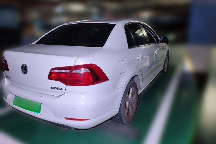 Used Volkswagen Bora 2013 1.6L Manual Comfort Model Rear Right 45 Deg