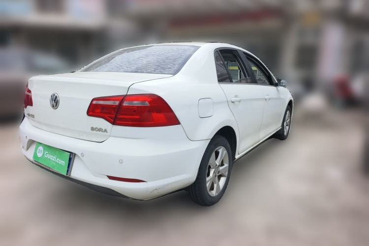 Used Volkswagen Bora 2013 1.6L Manual Comfort Model Rear Right 45 Deg