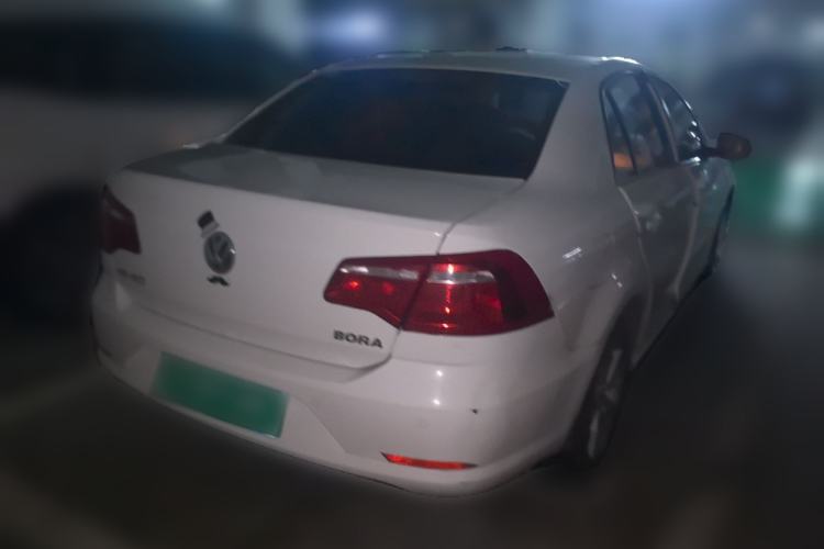 Used Volkswagen Bora 2013 1.6L Automatic Comfort Model Rear Right 45 Deg
