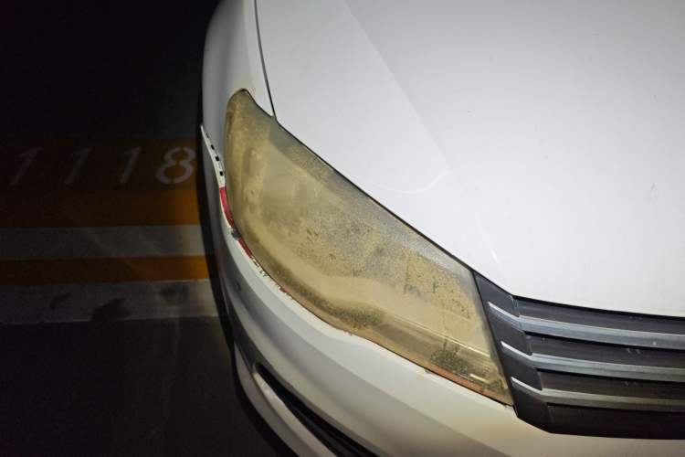 Used Volkswagen Bora 2013 1.6L Automatic Fashion Model Right Front Headlight