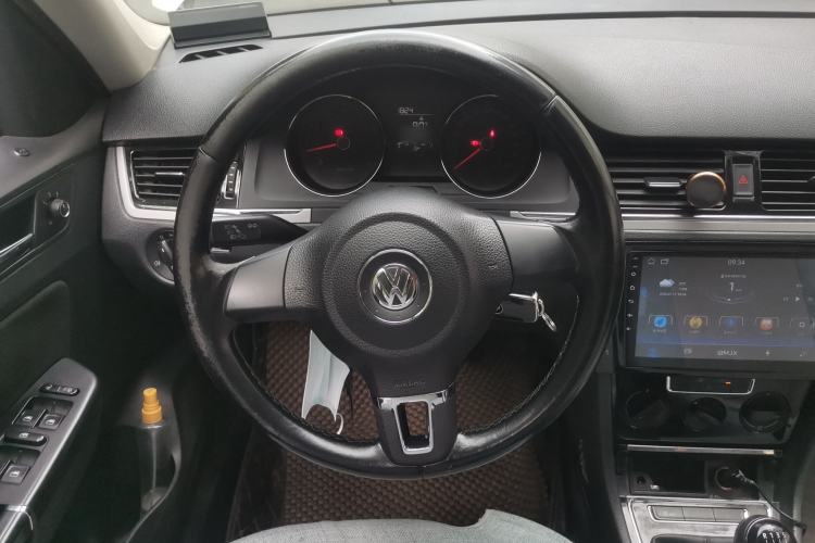 Used Volkswagen Bora 2013 1.6L Manual Fashion Edition Steering Wheel