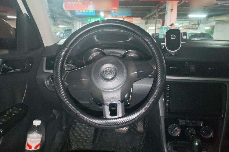 Used Volkswagen Bora 2013 1.6L Automatic Comfort Model Steering Wheel