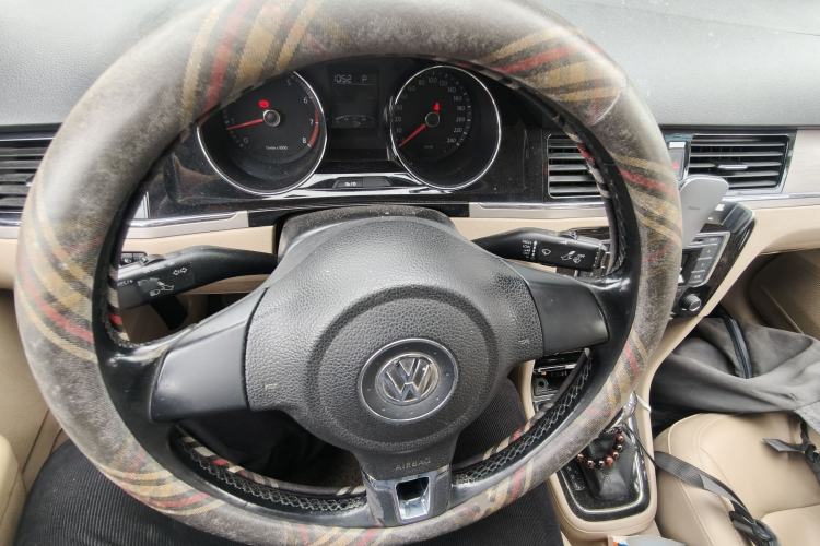 Used Volkswagen Bora 2013 1.6L Automatic Comfort Model Steering Wheel
