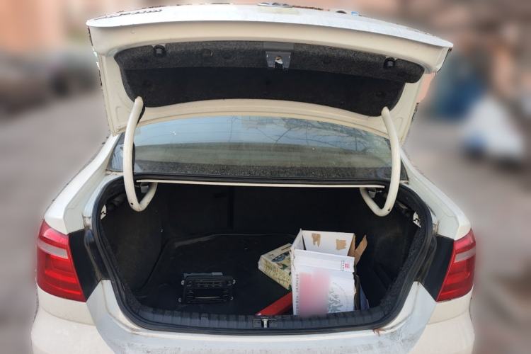 Used Volkswagen Bora 2013 1.6L Automatic Comfort Model Trunk