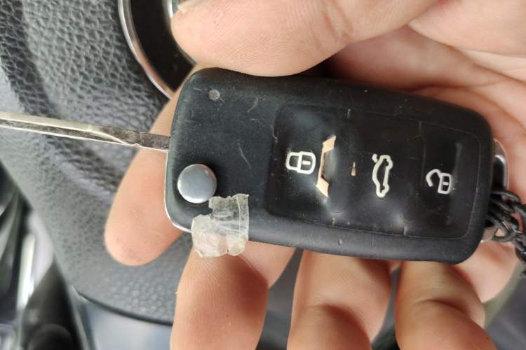 Used Volkswagen Bora 2013 1.6L Manual Comfort Model Vehicle Key