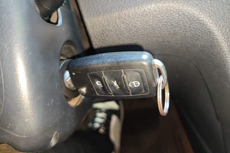 Used Volkswagen Bora 2013 1.6L Automatic Comfort Model Vehicle Key