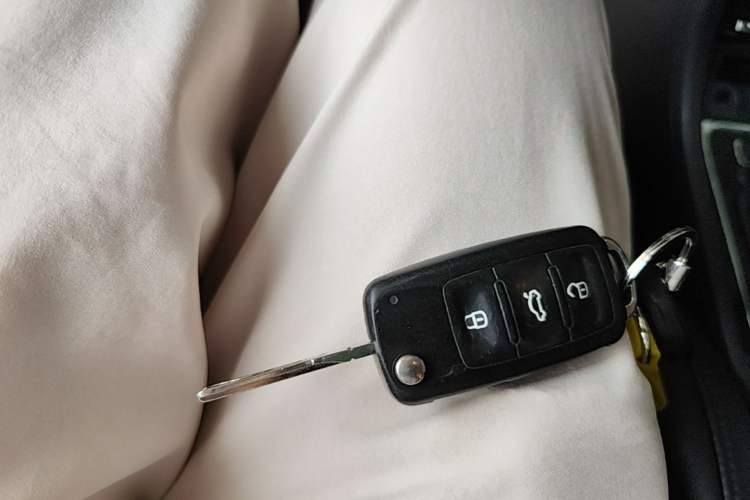 Used Volkswagen Bora 2013 1.6L Manual Comfort Model Vehicle Key