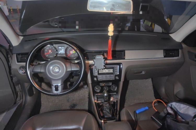 Used Volkswagen Bora 2013 1.4T Automatic Comfort Model Center Console