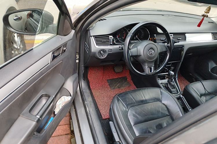 Used Volkswagen Bora 2013 1.6L Automatic Comfort Model Driver Seat