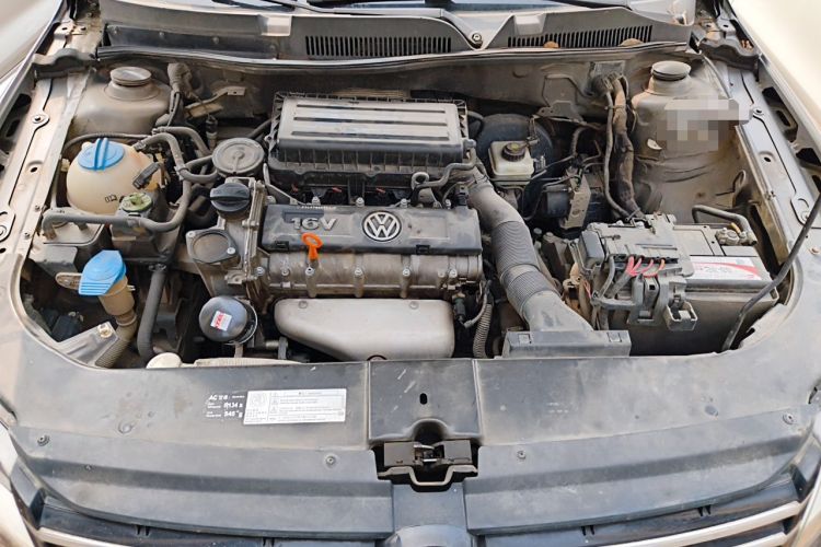 Used Volkswagen Bora 2013 1.6L Automatic Comfort Model Engine Bay