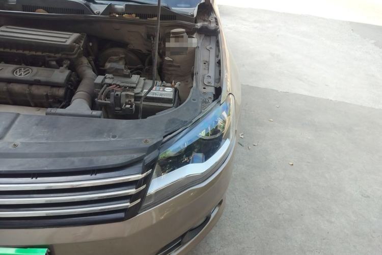 Used Volkswagen Bora 2013 1.6L Manual Comfort Model Engine Bay Left