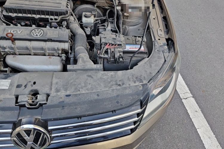 Used Volkswagen Bora 2013 1.6L Manual Comfort Model Engine Bay Left