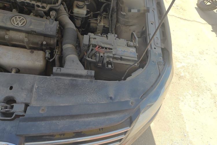 Used Volkswagen Bora 2013 1.6L Automatic Fashion Model Engine Bay Left