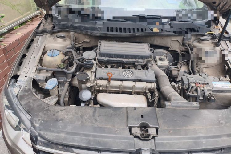 Used Volkswagen Bora 2013 1.6L Automatic Comfort Model Engine Bay