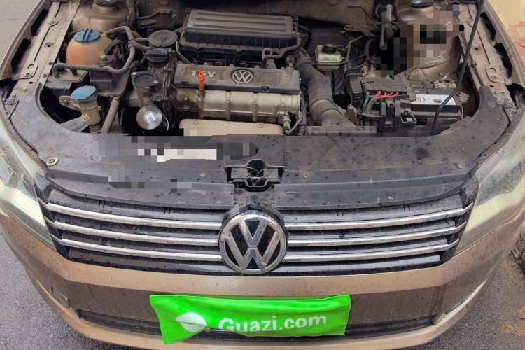 Used Volkswagen Bora 2013 1.6L Automatic Fashion Model Engine Bay