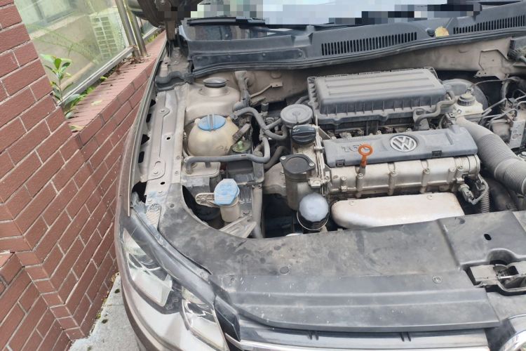 Used Volkswagen Bora 2013 1.6L Automatic Comfort Model Engine Bay Right
