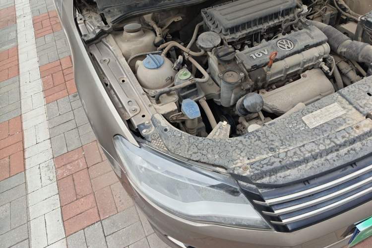 Used Volkswagen Bora 2013 1.6L Automatic Comfort Model Engine Bay Right