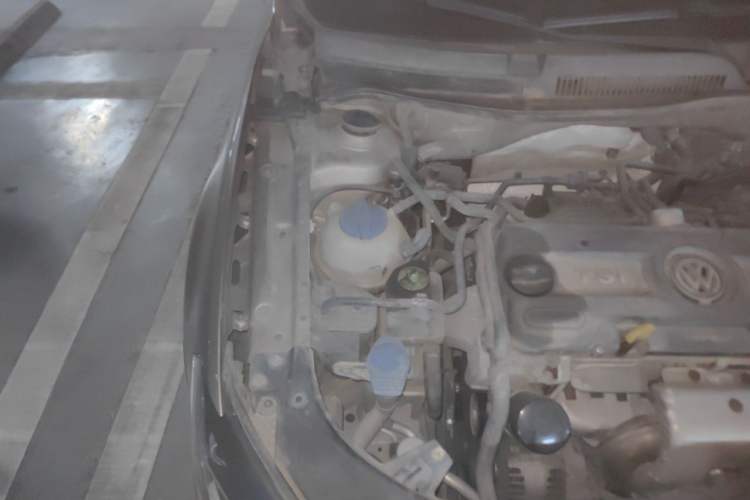 Used Volkswagen Bora 2013 1.4T Automatic Comfort Model Engine Bay Right