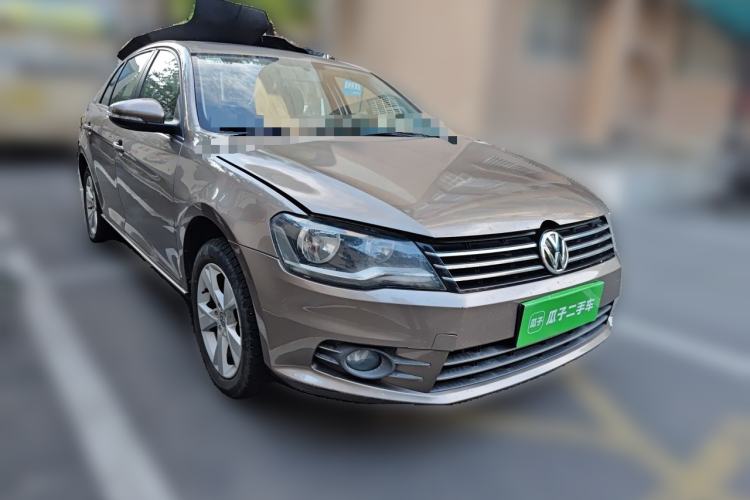 Used Volkswagen Bora 2013 1.6L Manual Comfort Model Front Right 45 Deg